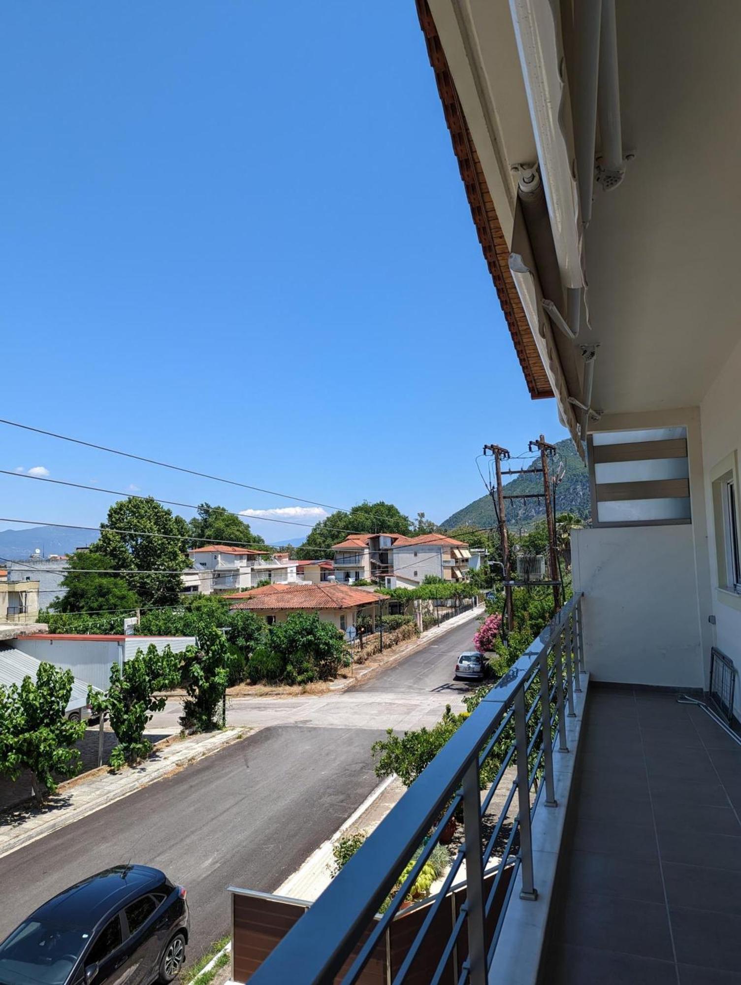 Samaras Apartments In Kamena Vourla Luaran gambar