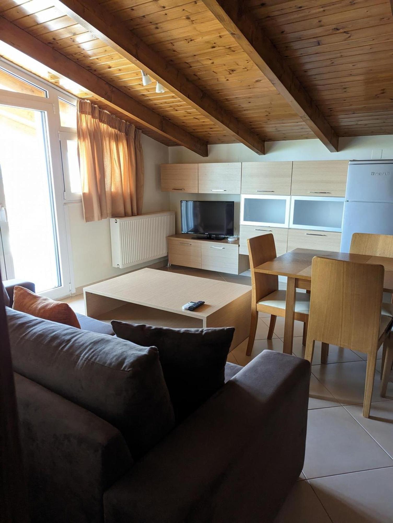 Samaras Apartments In Kamena Vourla Luaran gambar