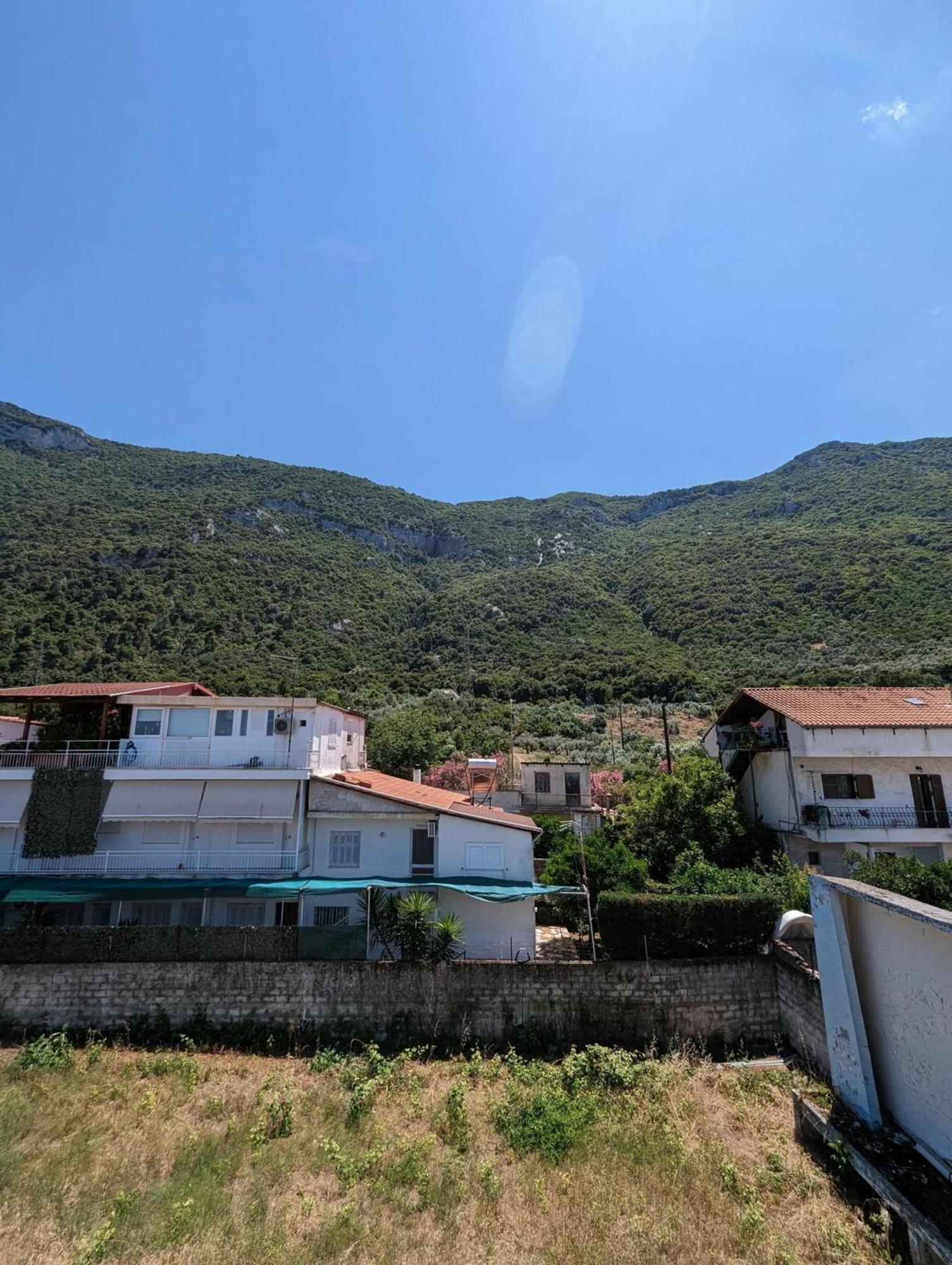 Samaras Apartments In Kamena Vourla Luaran gambar