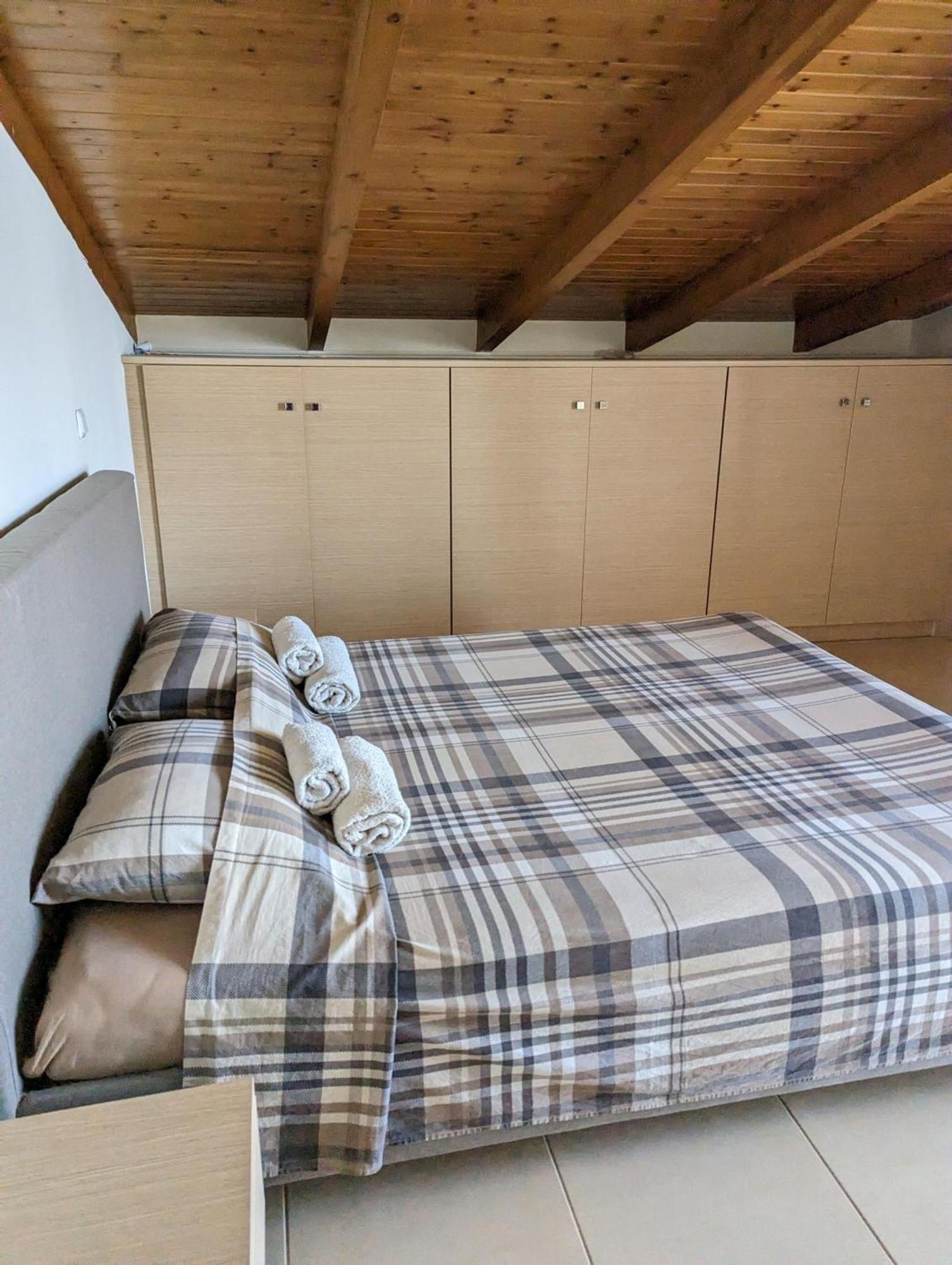 Samaras Apartments In Kamena Vourla Luaran gambar