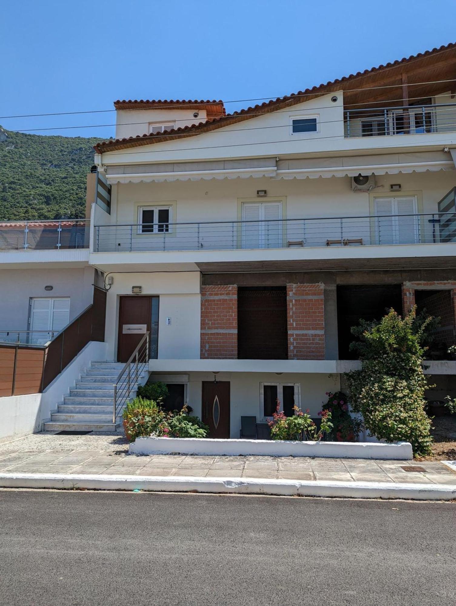 Samaras Apartments In Kamena Vourla Luaran gambar